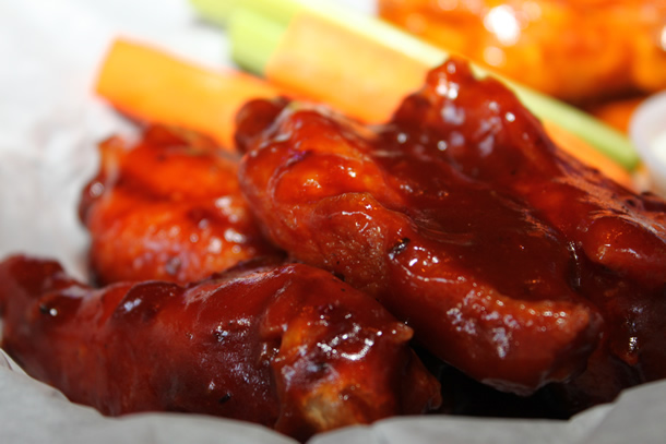 dirty-birds-pacific-beach-maple-chipotle-bbq-wings-610x407 Dirty Birds Wings Pacific Beach San Diego California