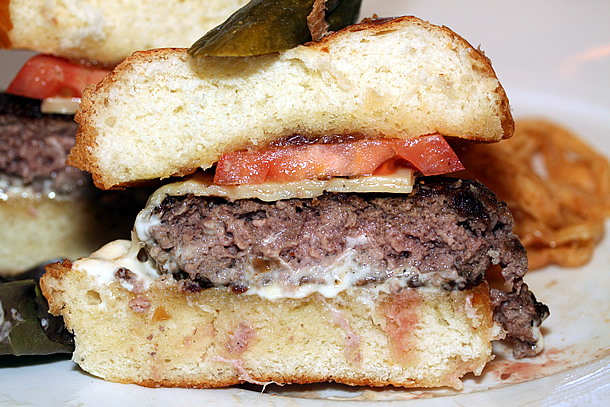 searsucker-san-diego-ca-two-hand-burger-inside-610x407 Searsucker Two-Hand Burger