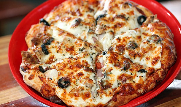 pizza-port-pizza-carlsbad-ca-pizza-roma-610x407 Pizza Port Pizza Roma