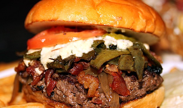 harbor-town-san-diego-ca-jalapeno-burger-610x407 Harbor Town Pub - Point Loma San Diego California